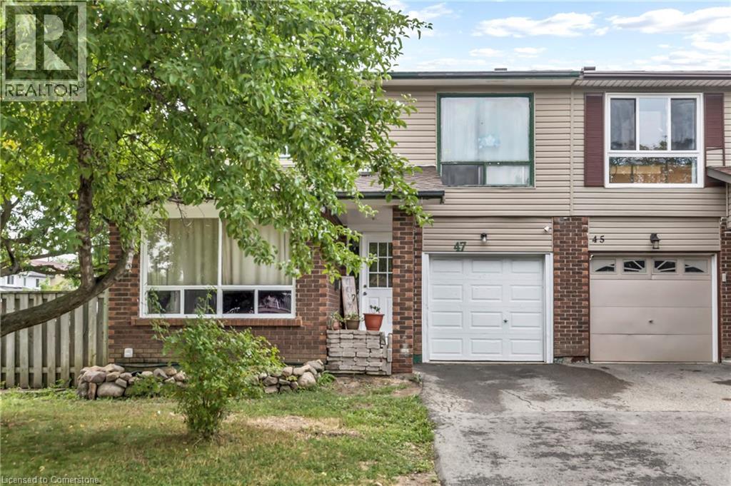 Photo 2 of 47 Carter Drive, Brampton ON