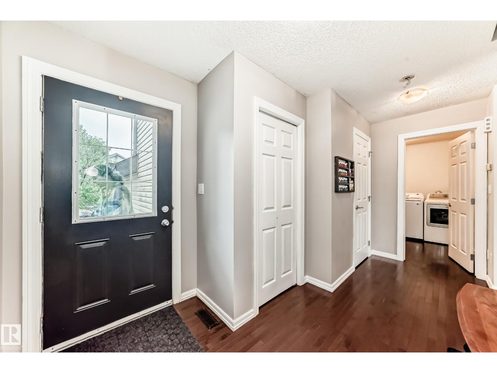 Photo 3 of 106 Rue Monique, Beaumont AB