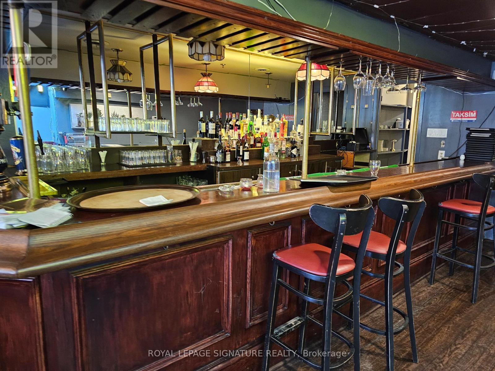 Photo 15 of 1 1954 Yonge Street, Toronto ON