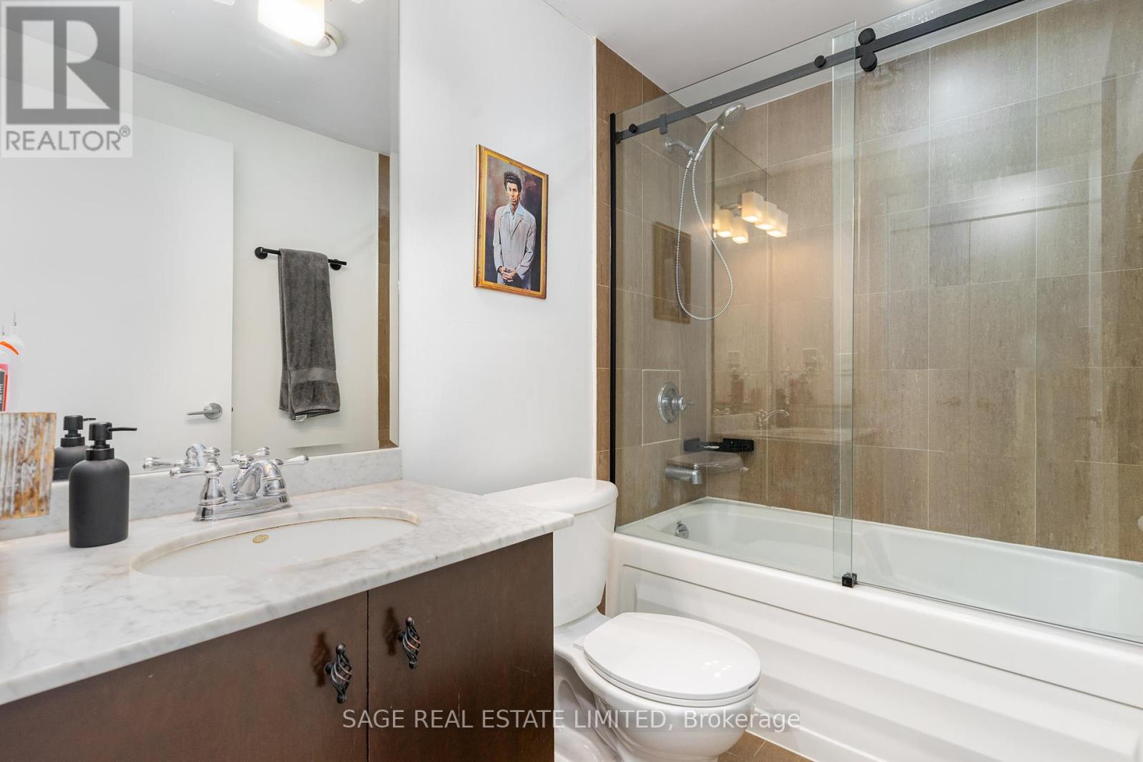 Photo 12 of 309 438 King Street W, Toronto ON