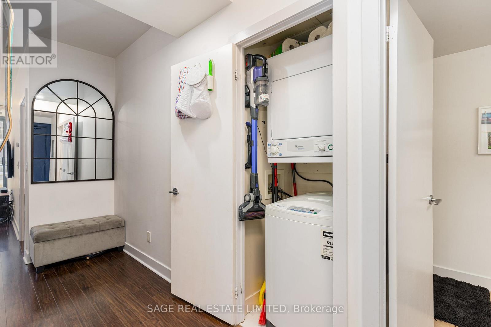 Photo 13 of 309 438 King Street W, Toronto ON