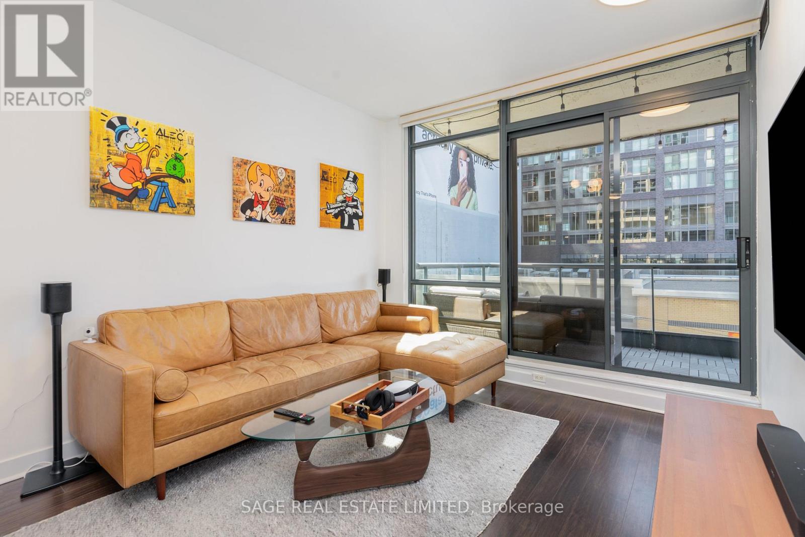 Photo 2 of 309 438 King Street W, Toronto ON