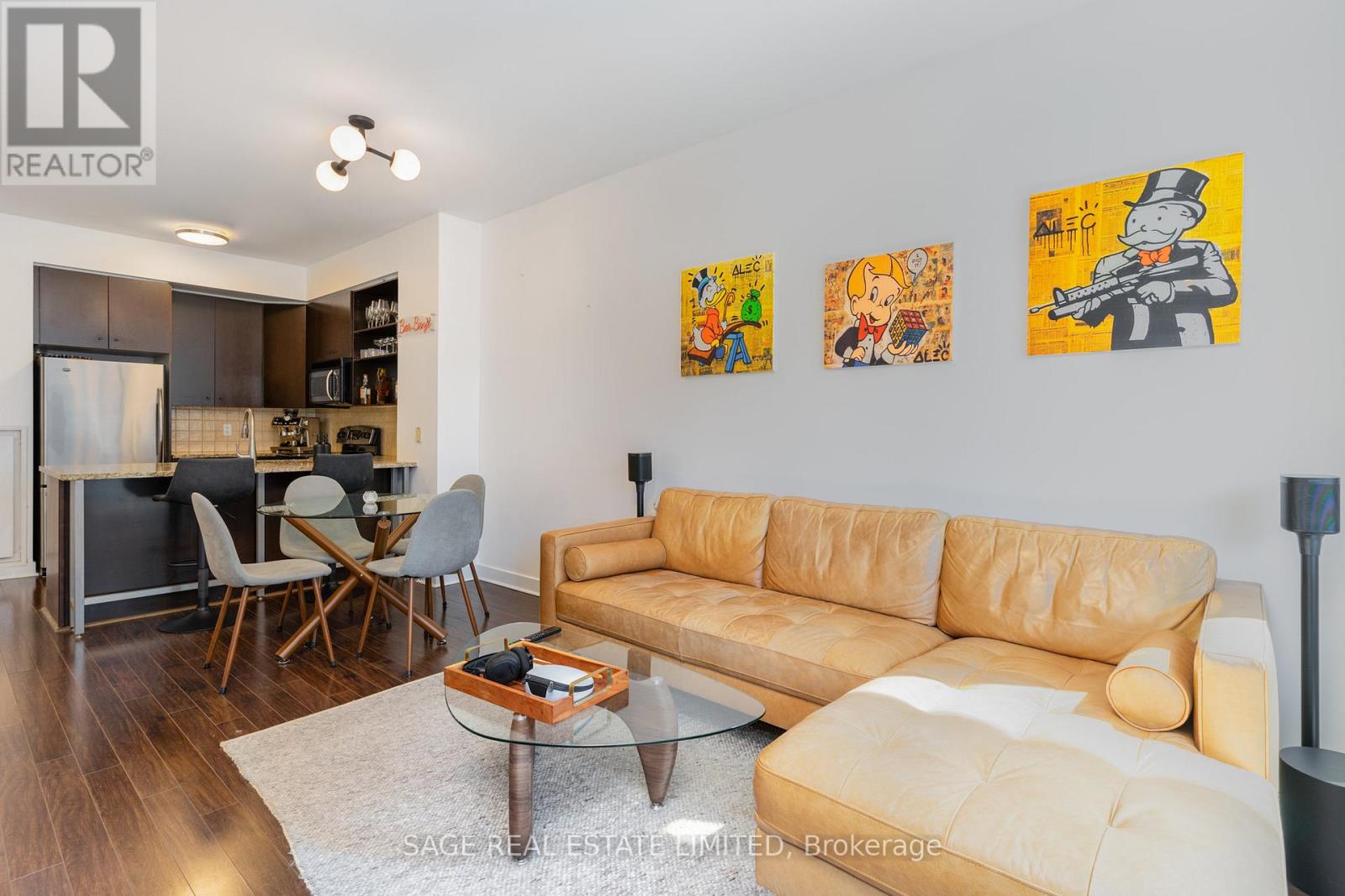Photo 4 of 309 438 King Street W, Toronto ON