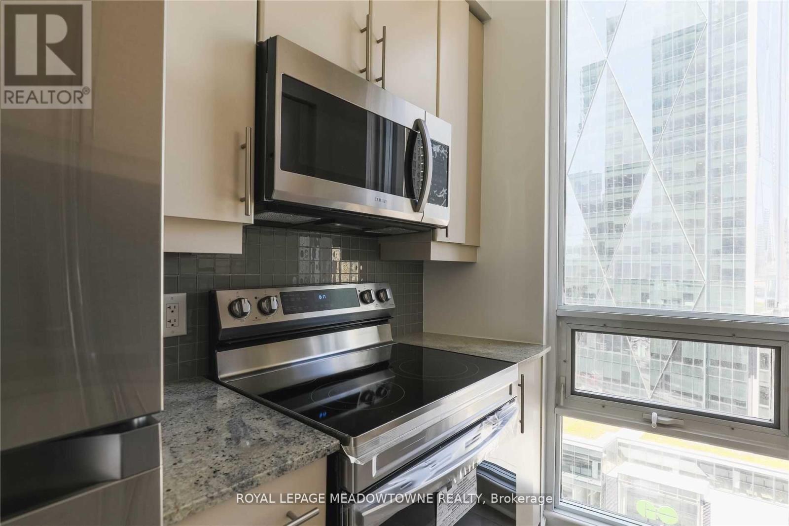 Photo 25 of 1805 18 Harbour Street, Toronto ON