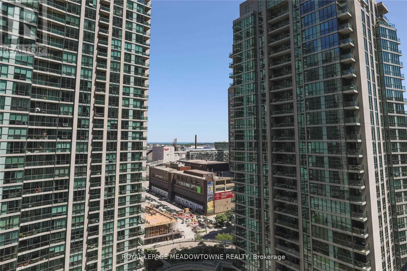 Photo 9 of 1805 18 Harbour Street, Toronto ON