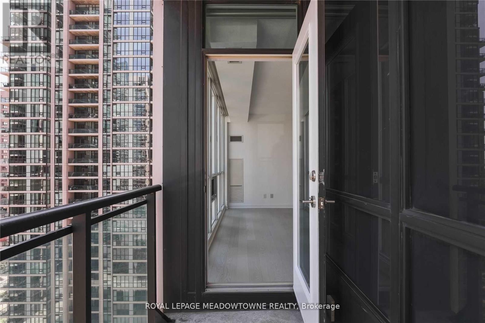 Photo 26 of 1805 18 Harbour Street, Toronto ON