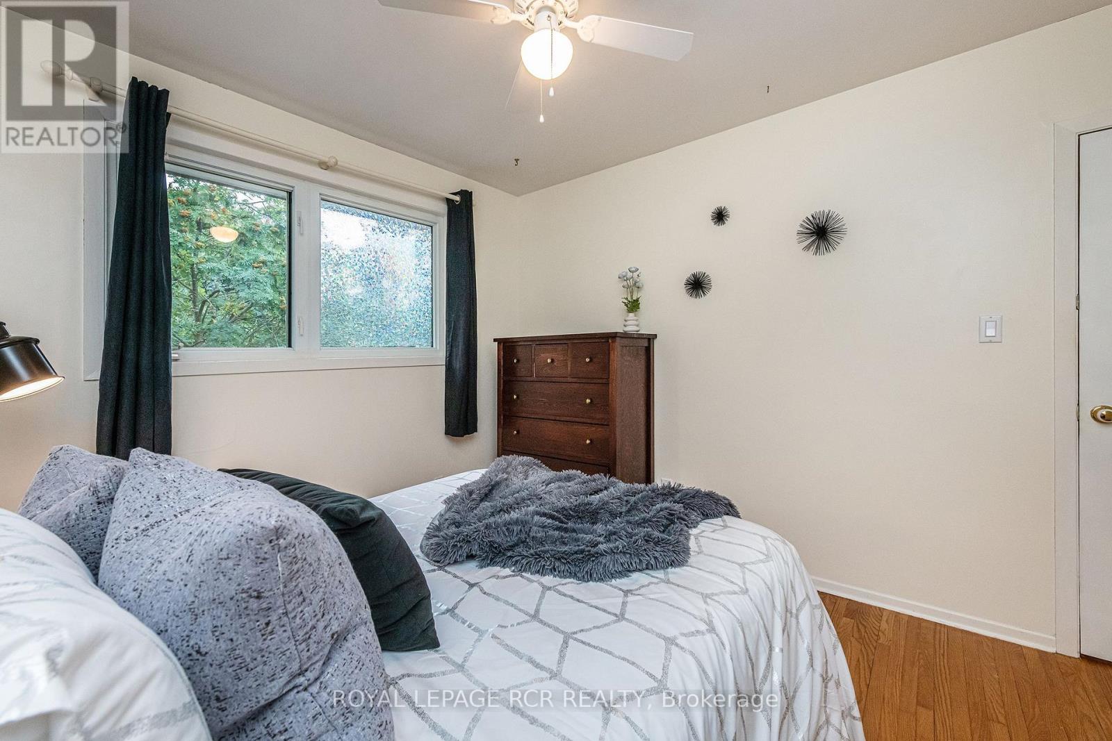 Photo 15 of 76 Elizabeth Street, Orangeville ON