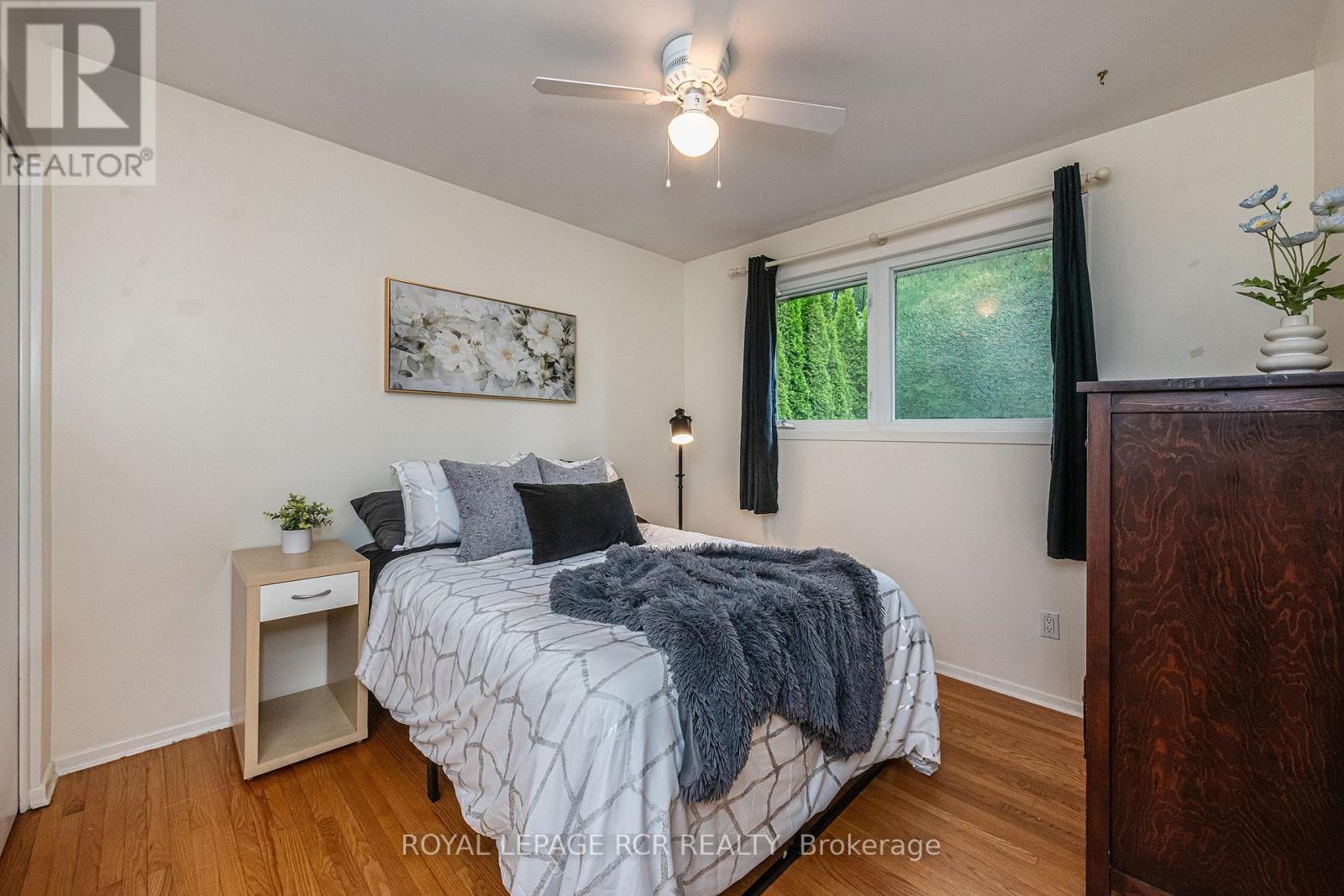 Photo 14 of 76 Elizabeth Street, Orangeville ON