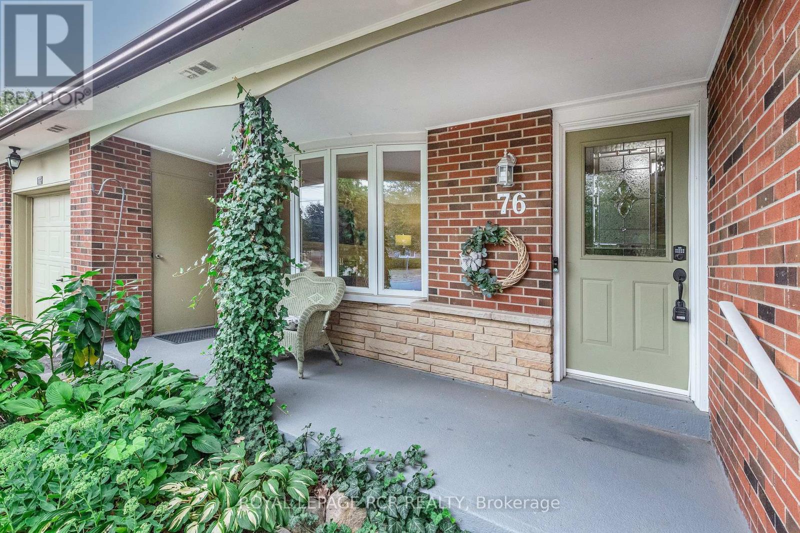 Photo 3 of 76 Elizabeth Street, Orangeville ON