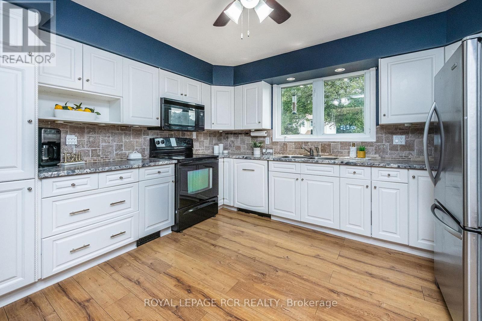 Photo 7 of 76 Elizabeth Street, Orangeville ON