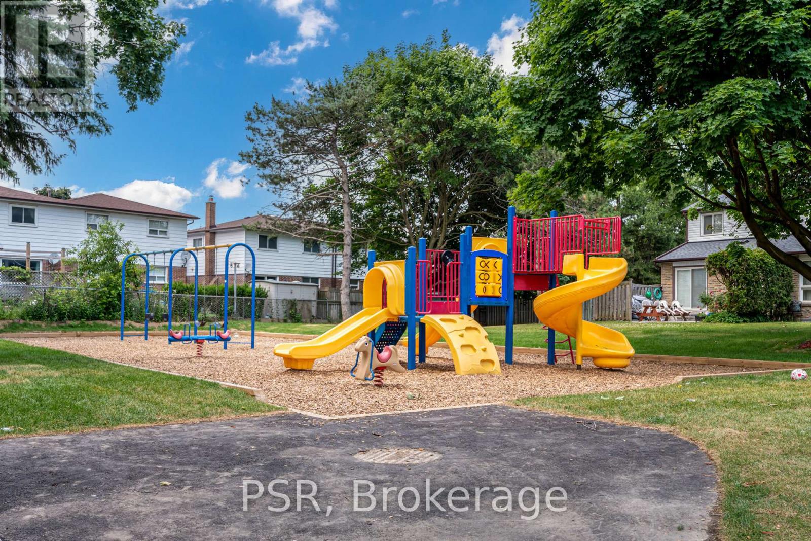 Photo 32 of 22 50 Verne Crescent, Toronto ON