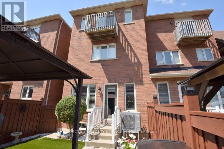 Photo 18 of 56 Mcknight Avenue, Hamilton ON