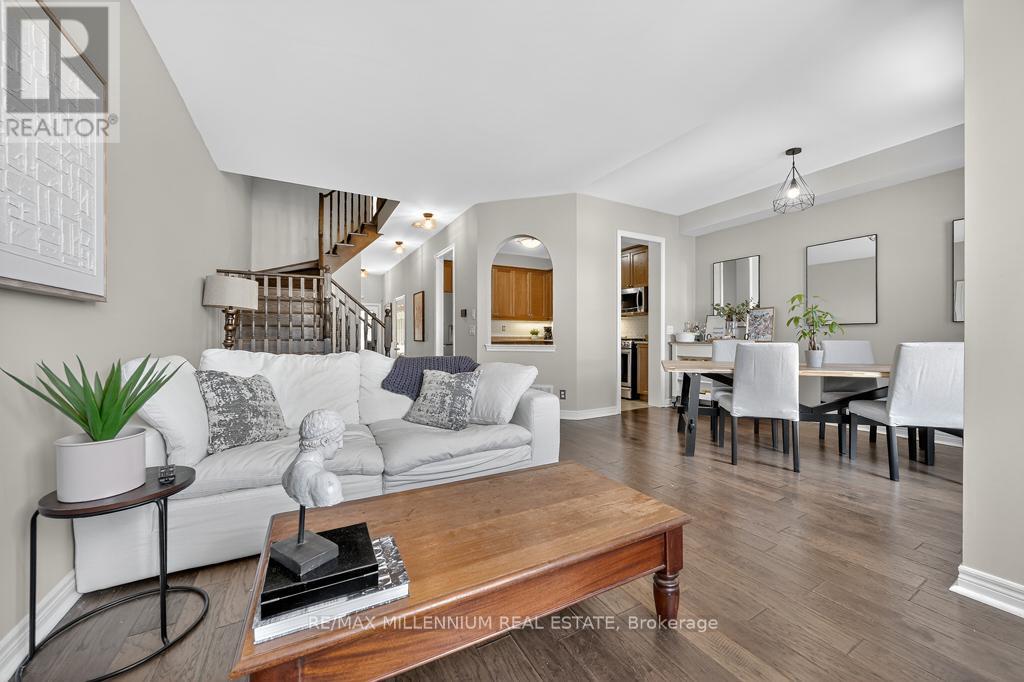 Photo 21 of 146 Harvest Hills Boulevard N, East Gwillimbury ON