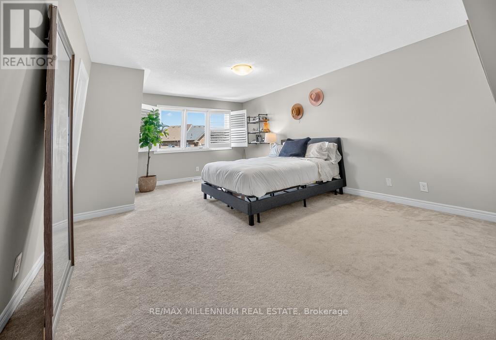 Photo 26 of 146 Harvest Hills Boulevard N, East Gwillimbury ON