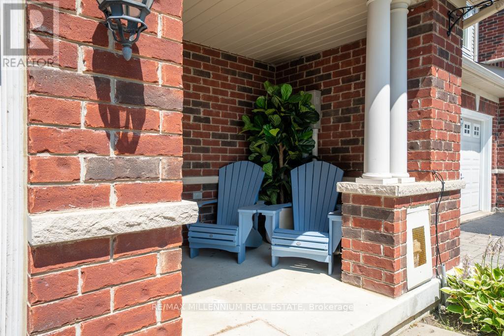 Photo 13 of 146 Harvest Hills Boulevard N, East Gwillimbury ON