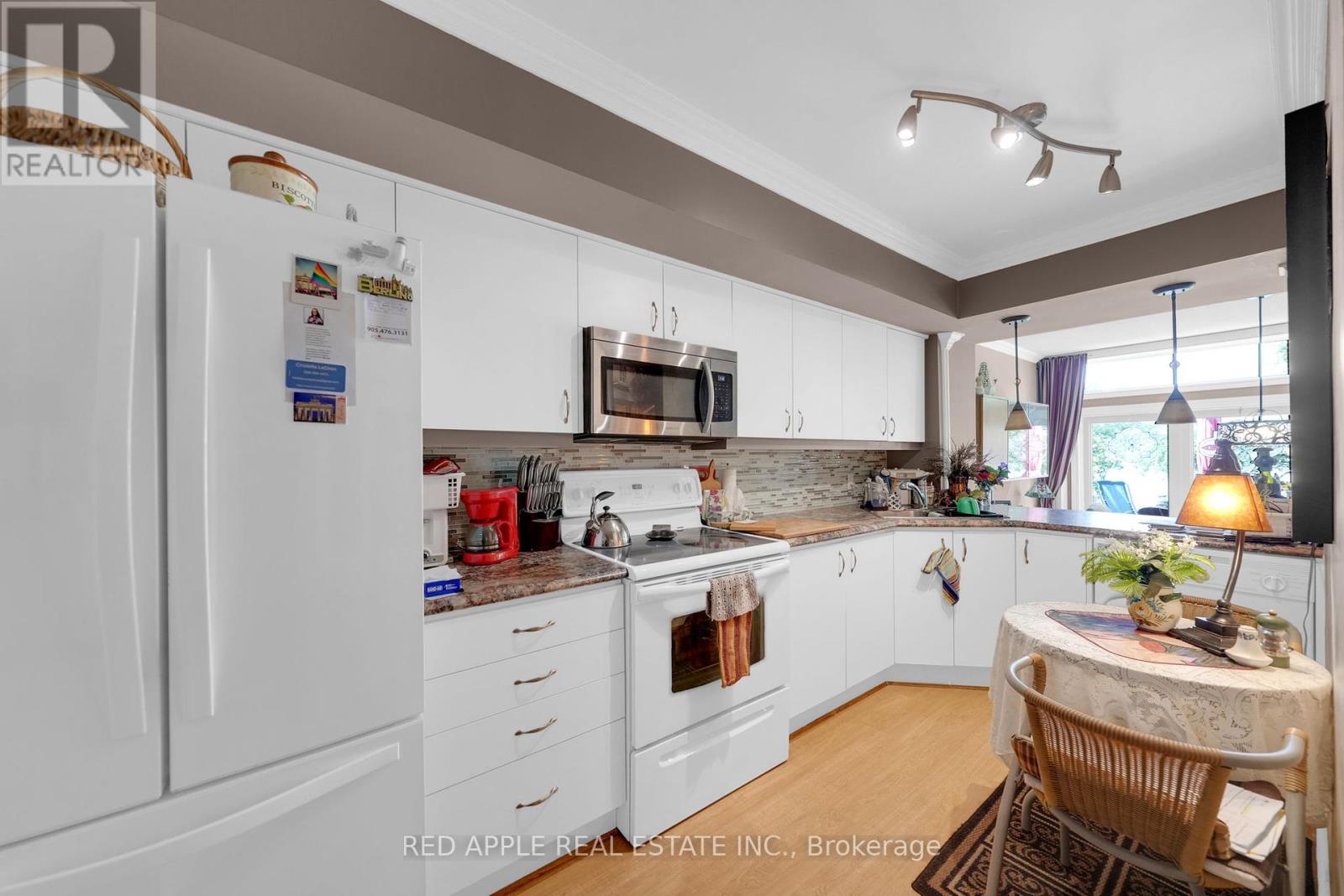 Photo 9 of 12 Davy Point Circle, Georgina ON