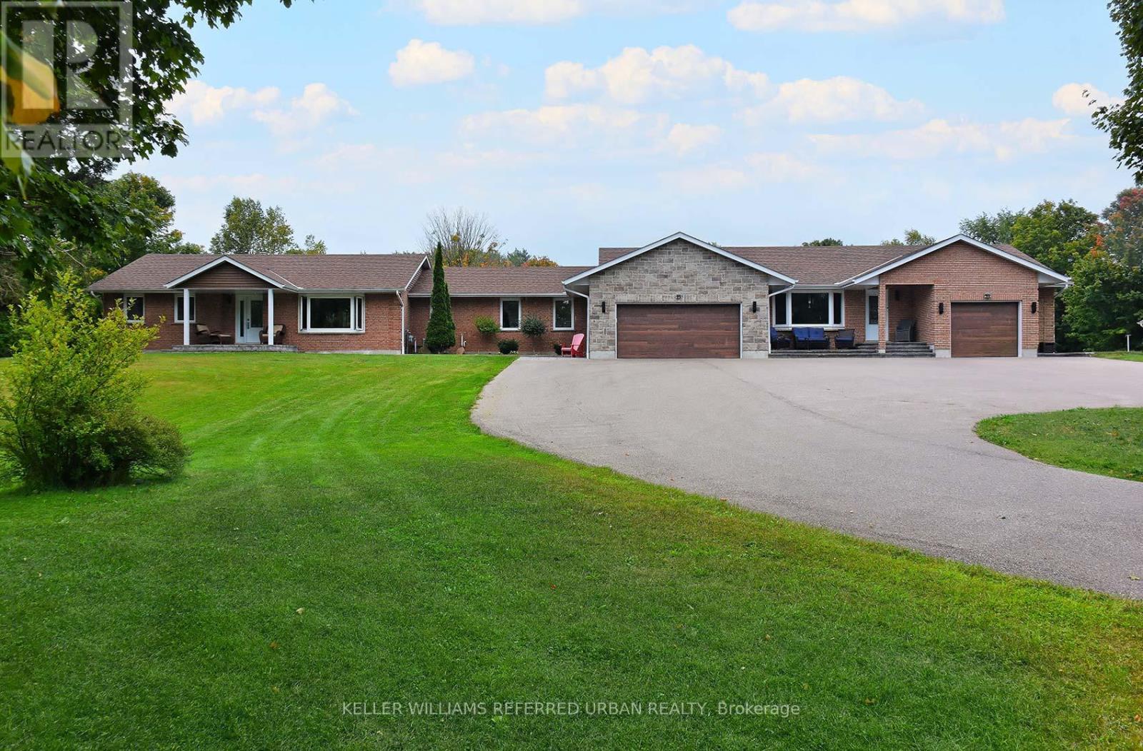 Photo 1 of 3243 St Johns Side Road, Whitchurchstouffville ON