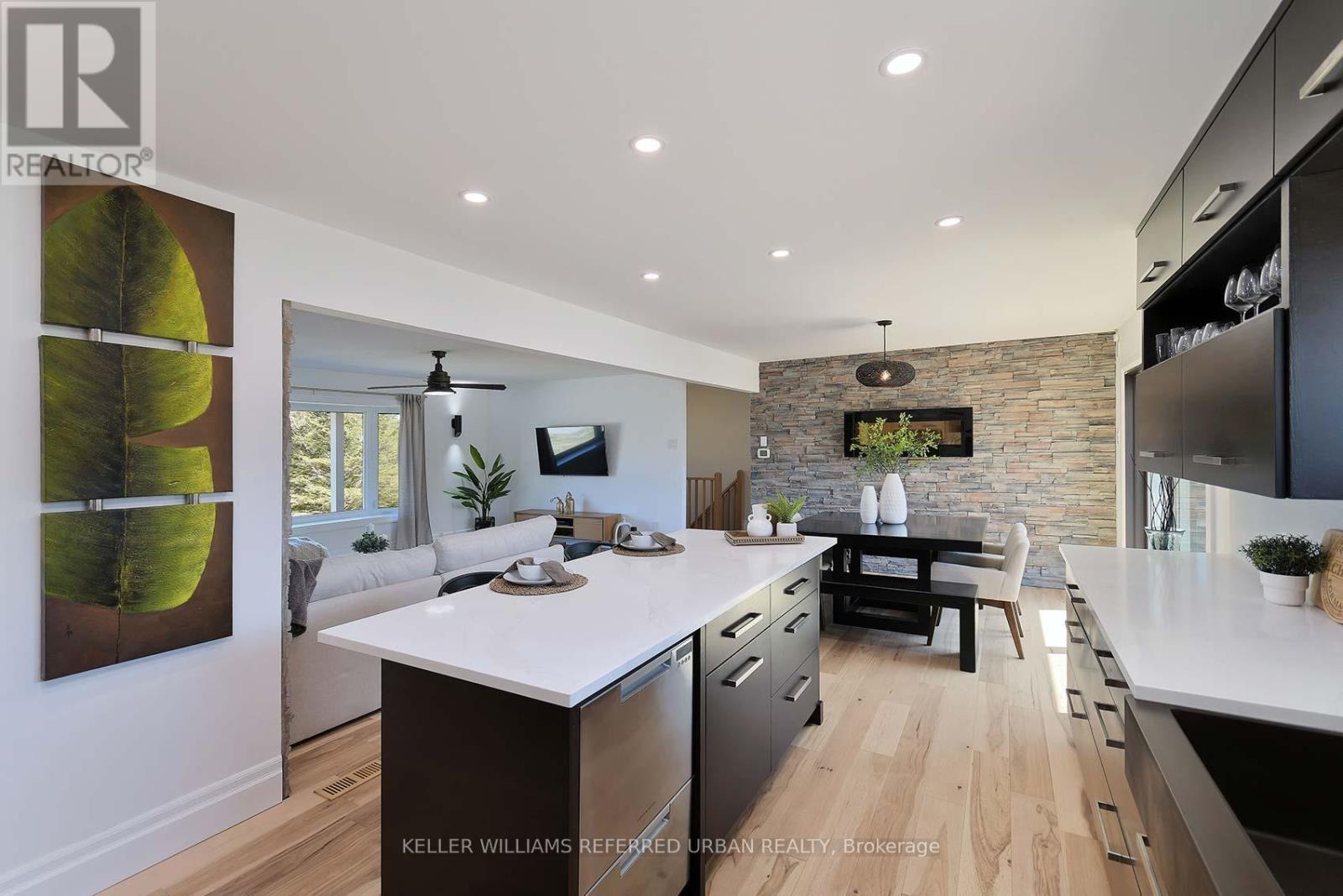 Photo 7 of 3243 St Johns Side Road, Whitchurchstouffville ON
