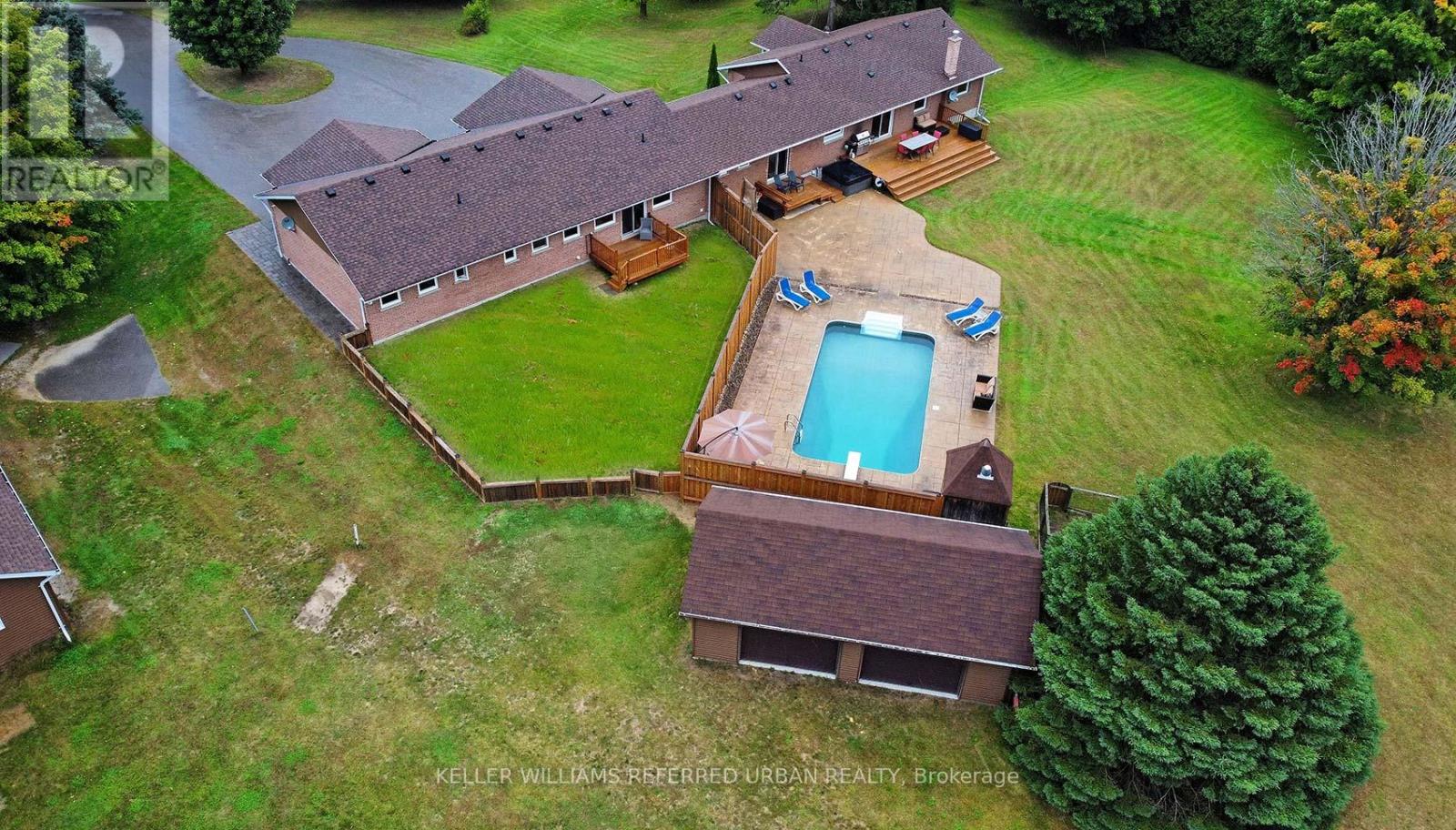 Photo 25 of 3243 St Johns Side Road, Whitchurchstouffville ON