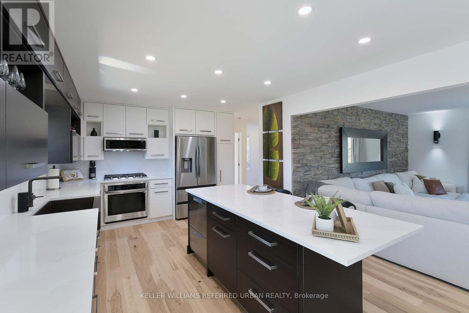 Photo 15 of 3243 St Johns Side Road, Whitchurchstouffville ON