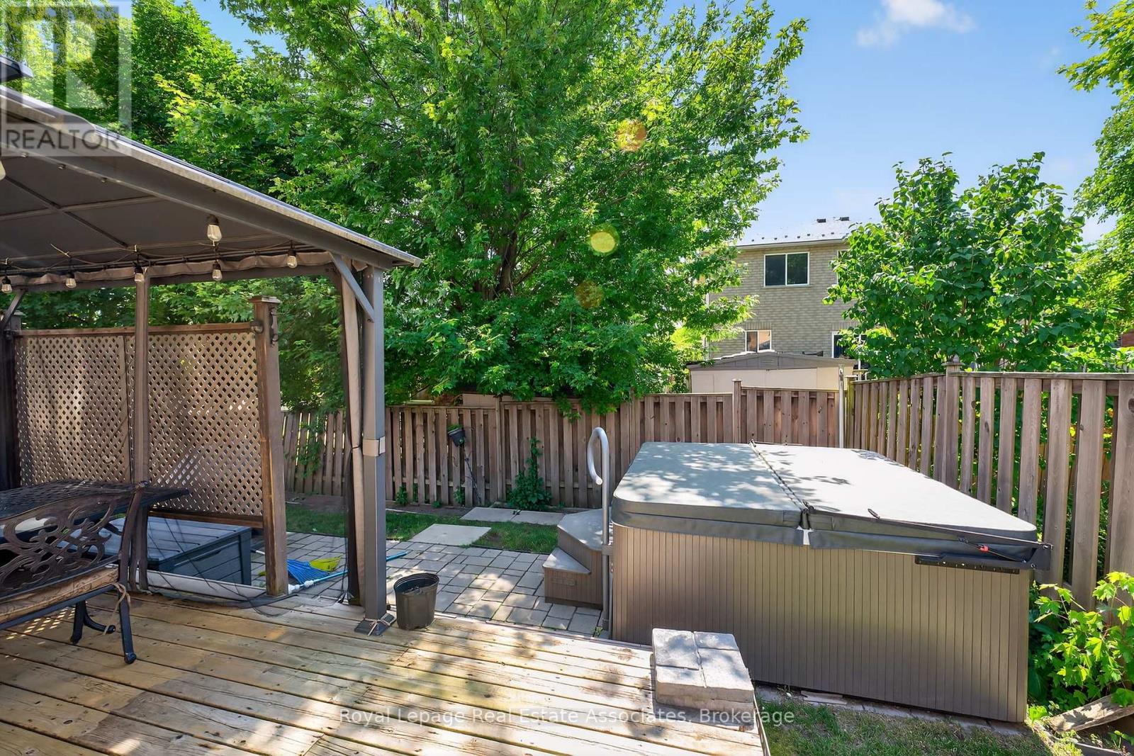 Photo 23 of 56 Bird Street, Barrie ON