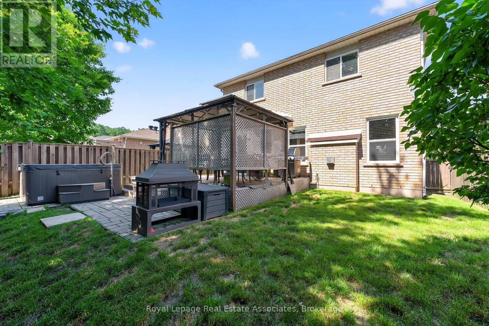 Photo 25 of 56 Bird Street, Barrie ON