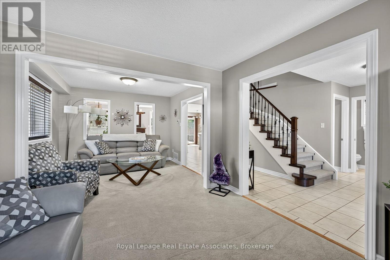 Photo 24 of 56 Bird Street, Barrie ON