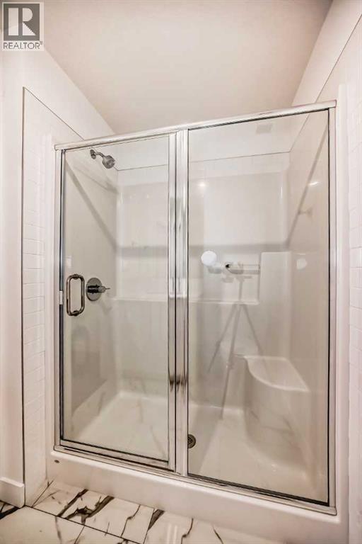 Single Family House for Sale in   Wolf creek Drive SE Wolf Willow Calgary 