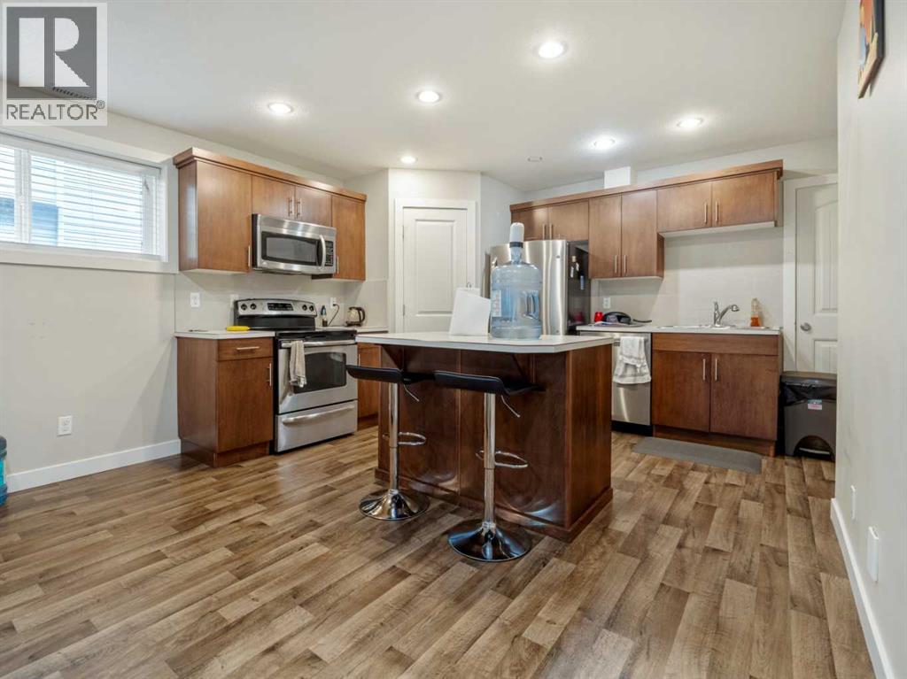 Single Family House Bi-level for Sale in  Mt Sundance Road W Sunridge Lethbridge 