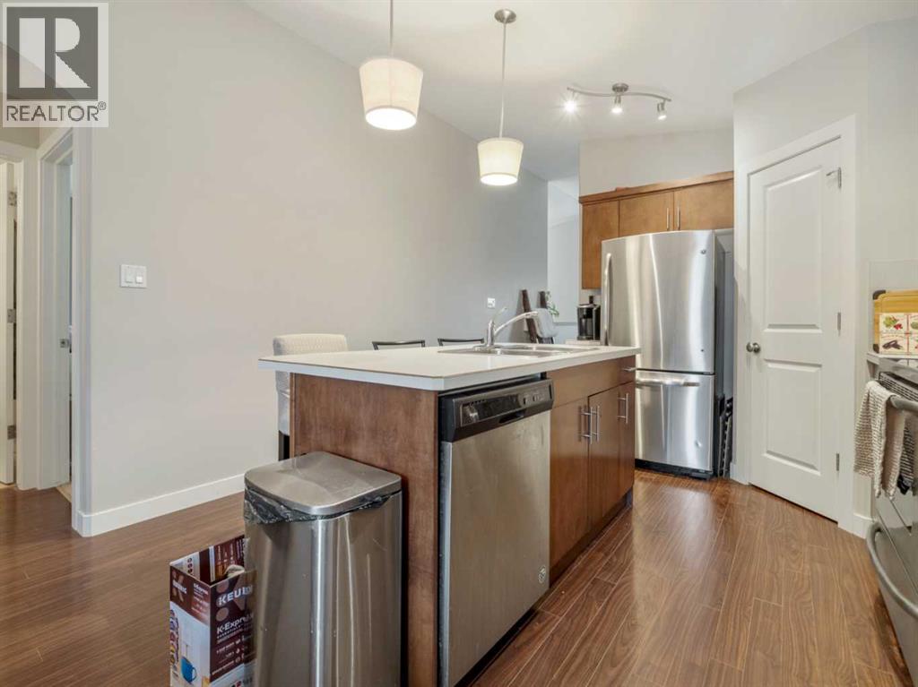 Single Family House Bi-level for Sale in  Mt Sundance Road W Sunridge Lethbridge 