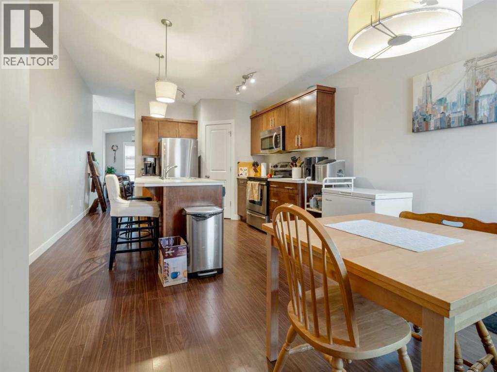 Single Family House Bi-level for Sale in  Mt Sundance Road W Sunridge Lethbridge 