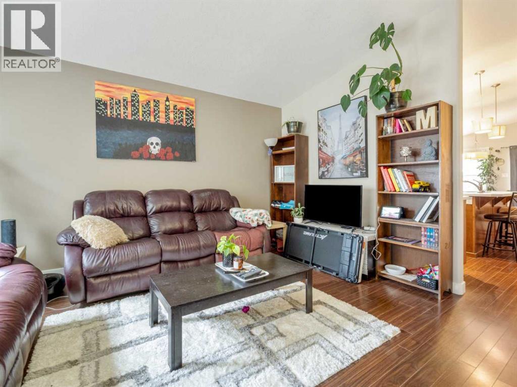 Single Family House Bi-level for Sale in  Mt Sundance Road W Sunridge Lethbridge 