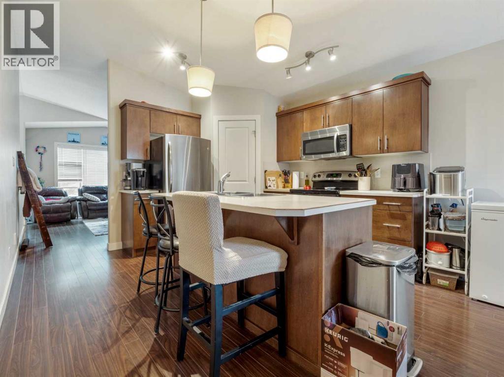 Single Family House Bi-level for Sale in  Mt Sundance Road W Sunridge Lethbridge 