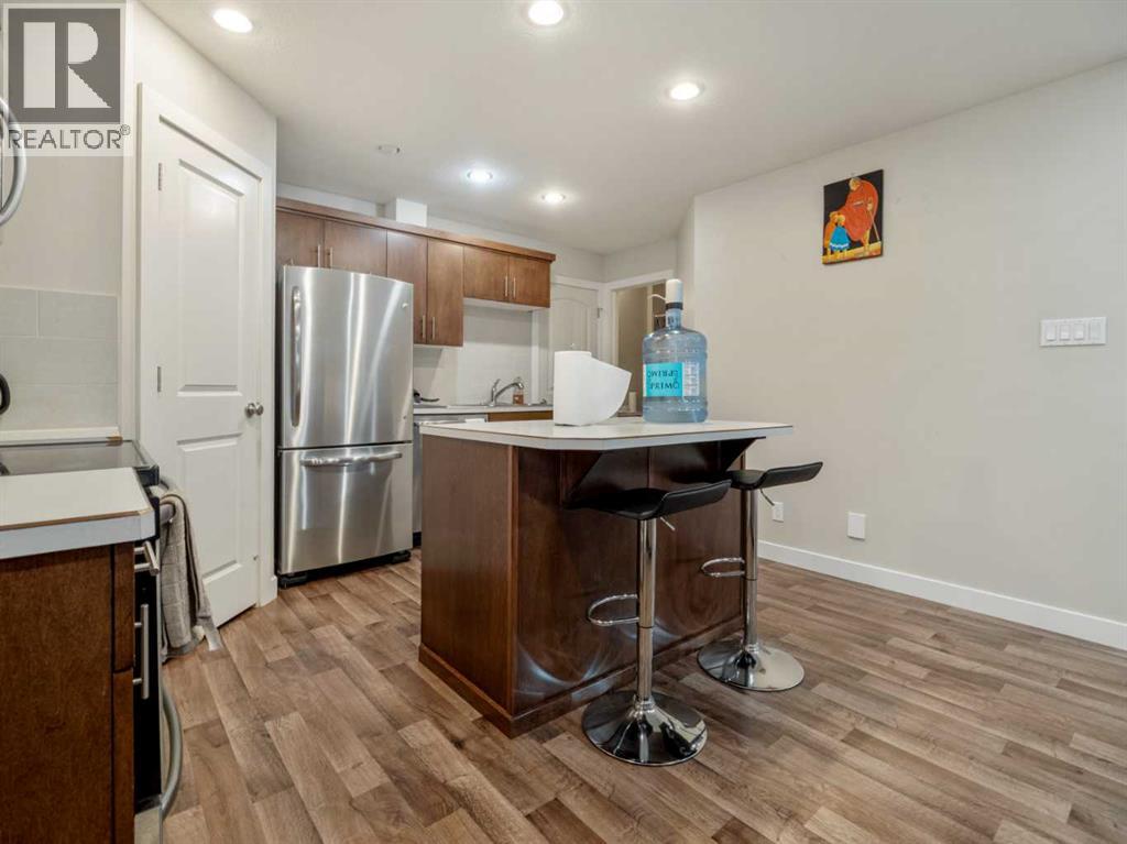 Single Family House Bi-level for Sale in  Mt Sundance Road W Sunridge Lethbridge 