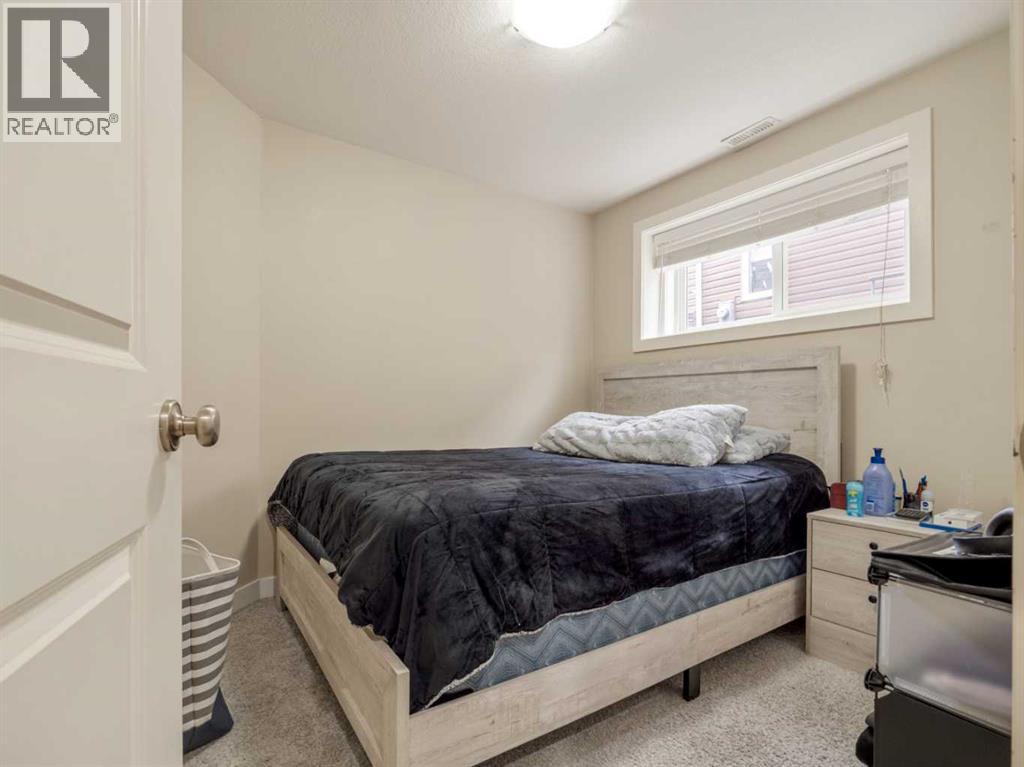 Single Family House Bi-level for Sale in  Mt Sundance Road W Sunridge Lethbridge 