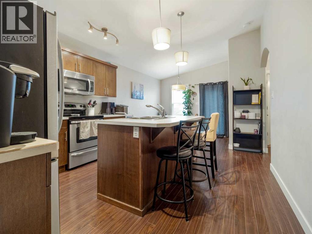 Single Family House Bi-level for Sale in  Mt Sundance Road W Sunridge Lethbridge 