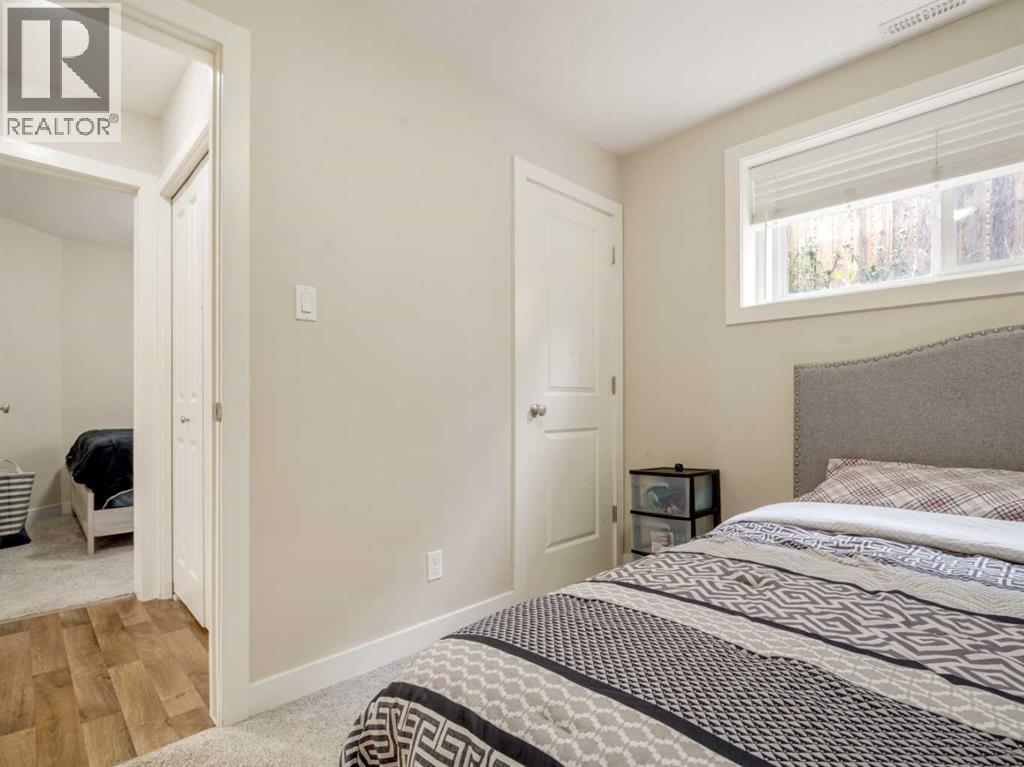 Single Family House Bi-level for Sale in  Mt Sundance Road W Sunridge Lethbridge 