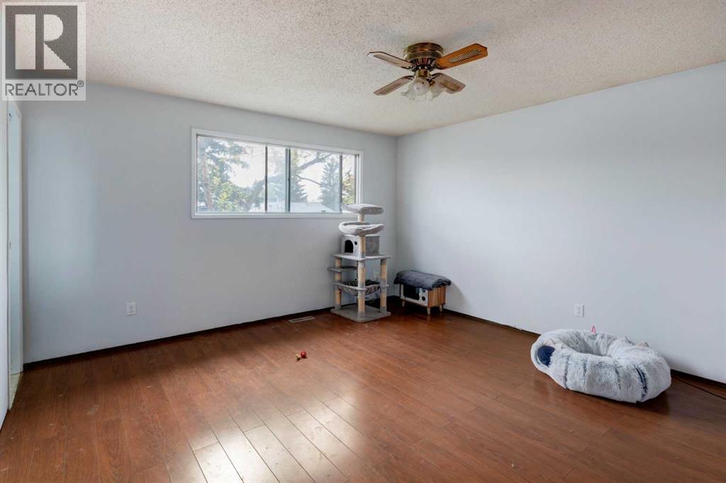 Single Family House 4 Level for Sale in  Whitehorn Way NE Whitehorn Calgary 
