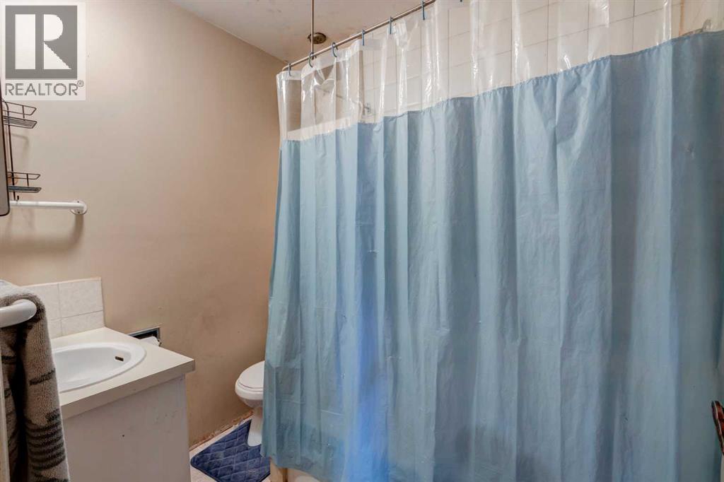 Single Family House 4 Level for Sale in  Whitehorn Way NE Whitehorn Calgary 