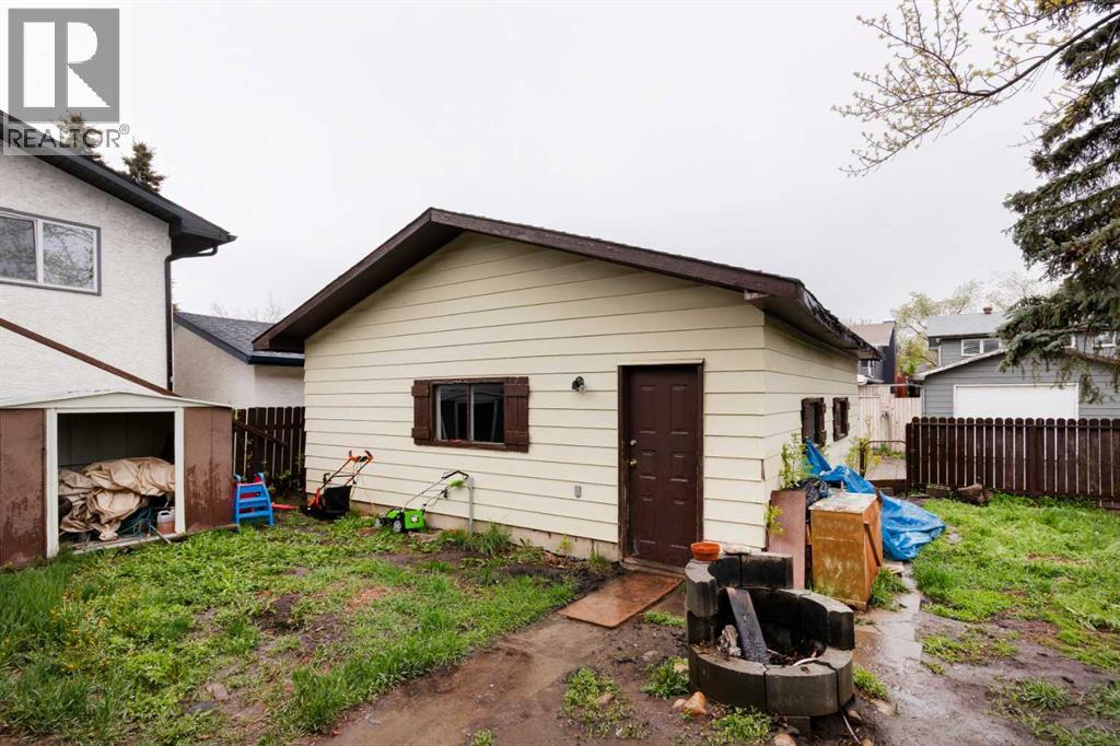 Single Family House 4 Level for Sale in  Whitehorn Way NE Whitehorn Calgary 