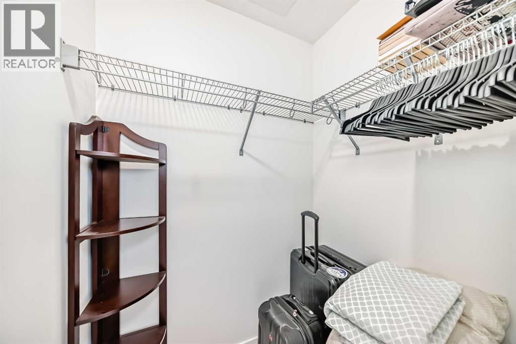 Single Family House for Sale in   University Avenue NW University District Calgary 
