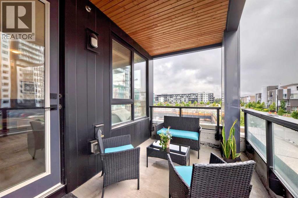 Single Family House for Sale in   University Avenue NW University District Calgary 