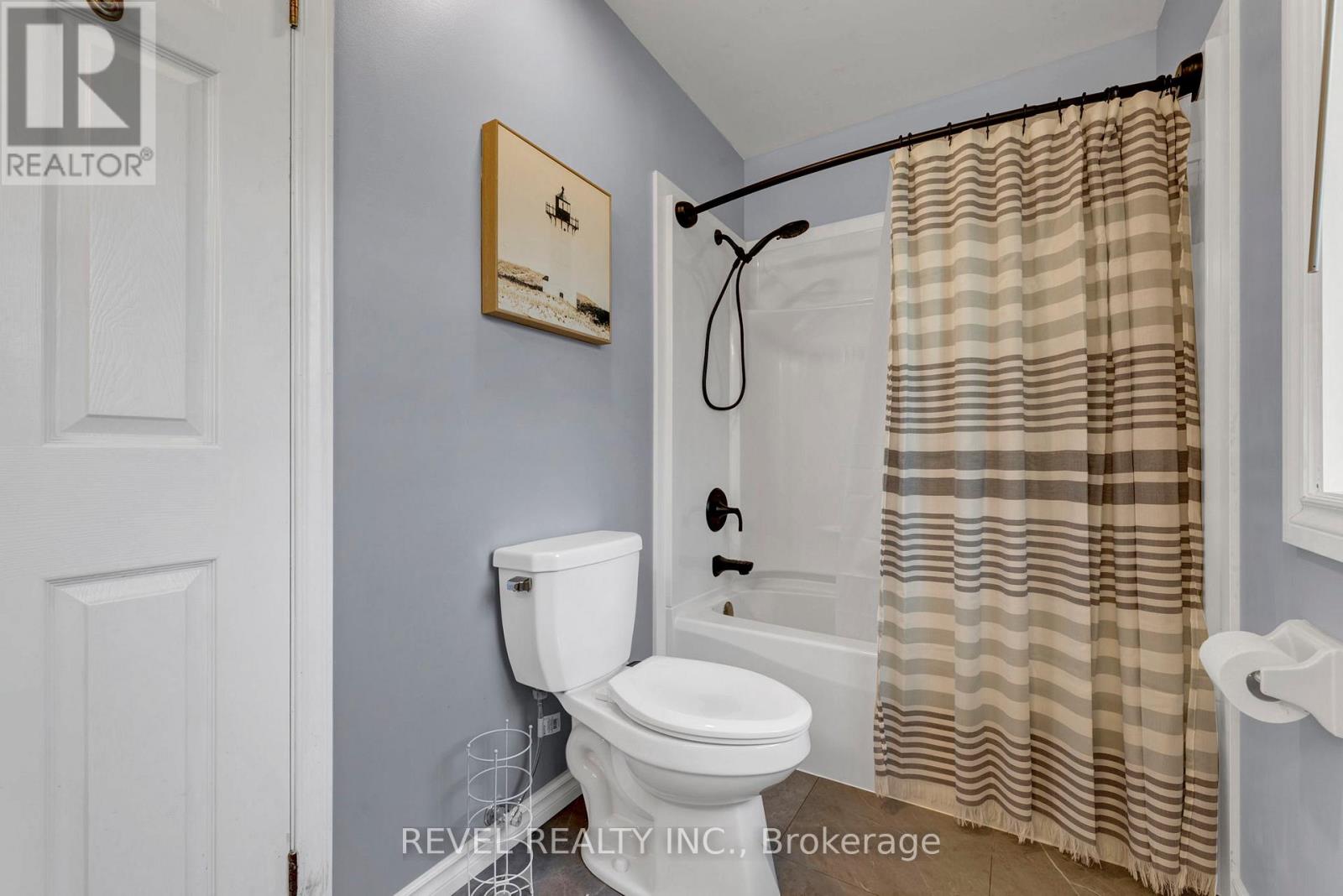 Photo 34 of 46 Royal Estate Drive, Kawartha Lakes ON