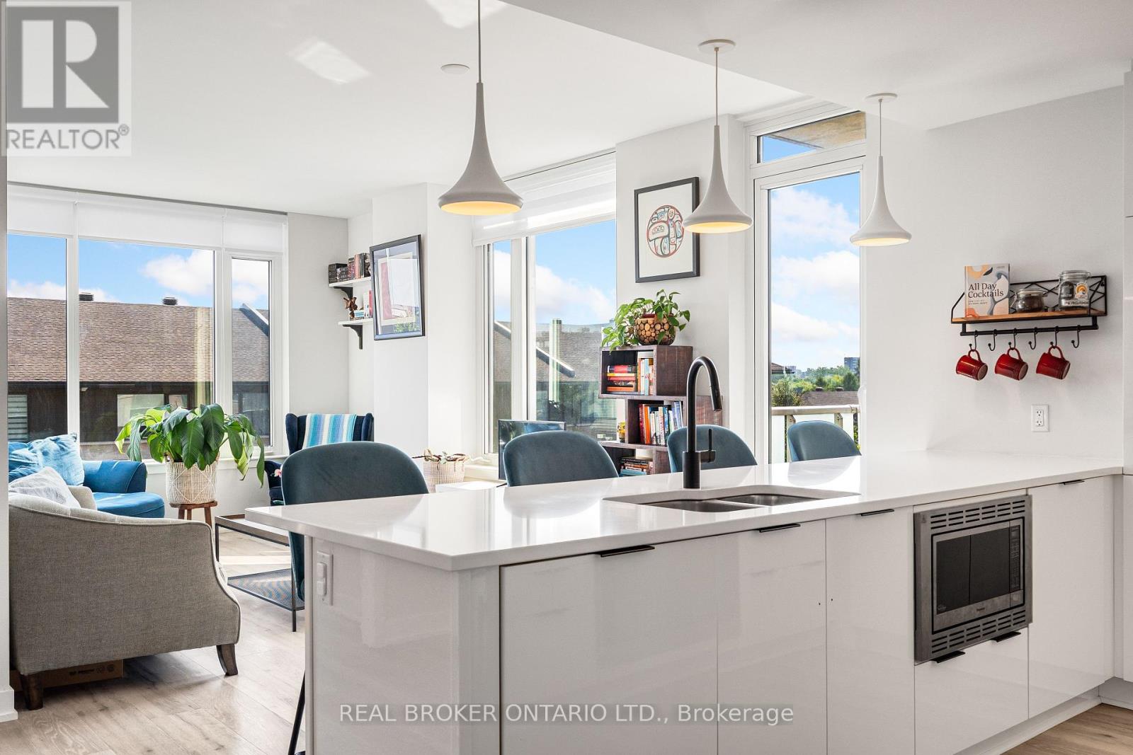 Photo 14 of 310 530 De Mazenod Avenue, Ottawa ON