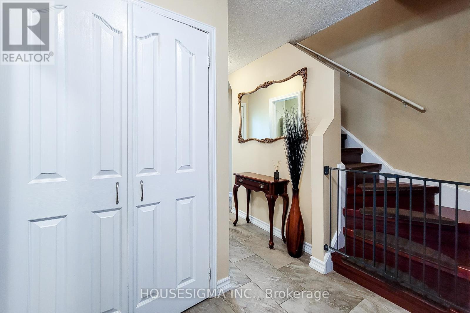 Photo 13 of 3111 Cantelon Crescent, Mississauga ON
