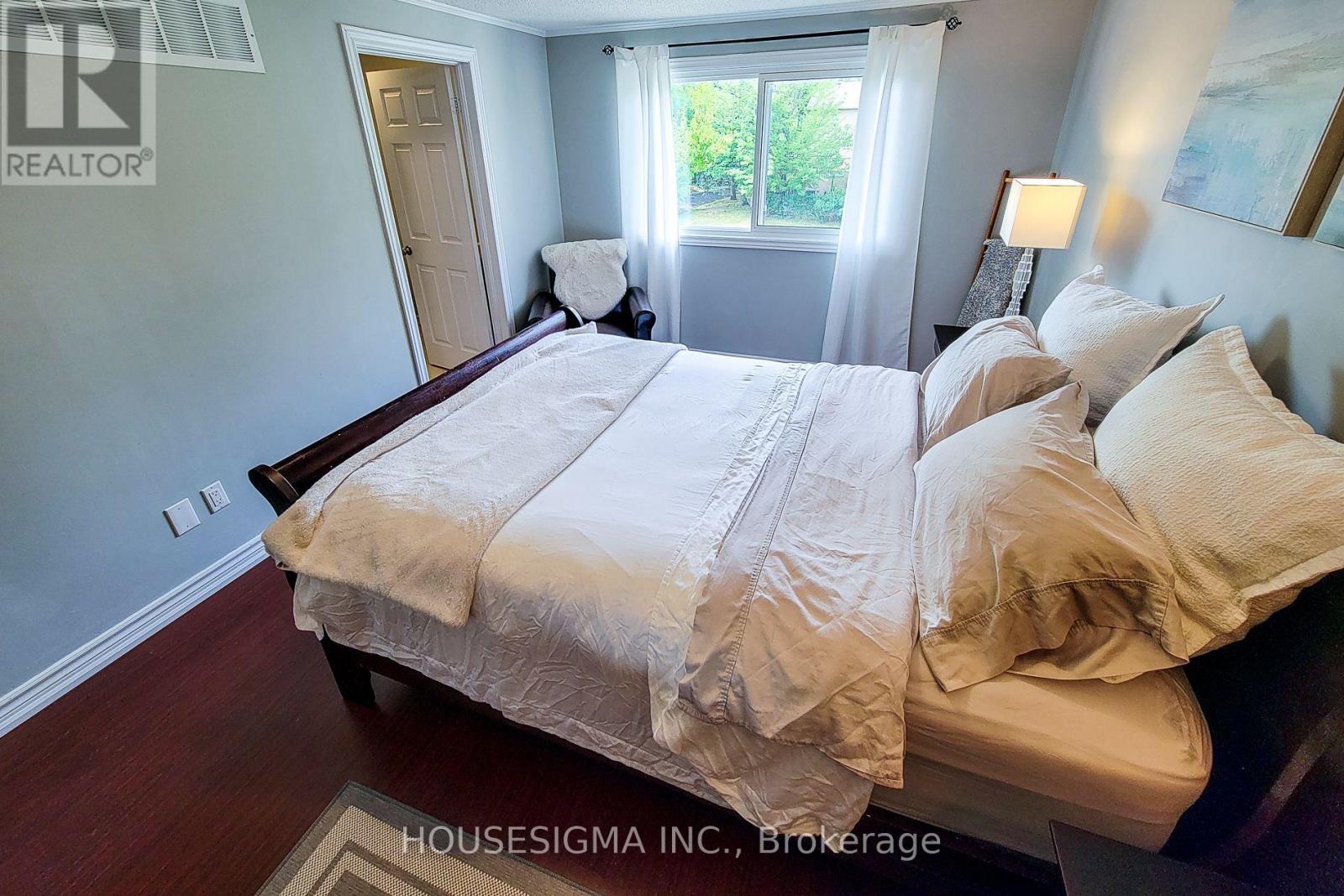 Photo 15 of 3111 Cantelon Crescent, Mississauga ON