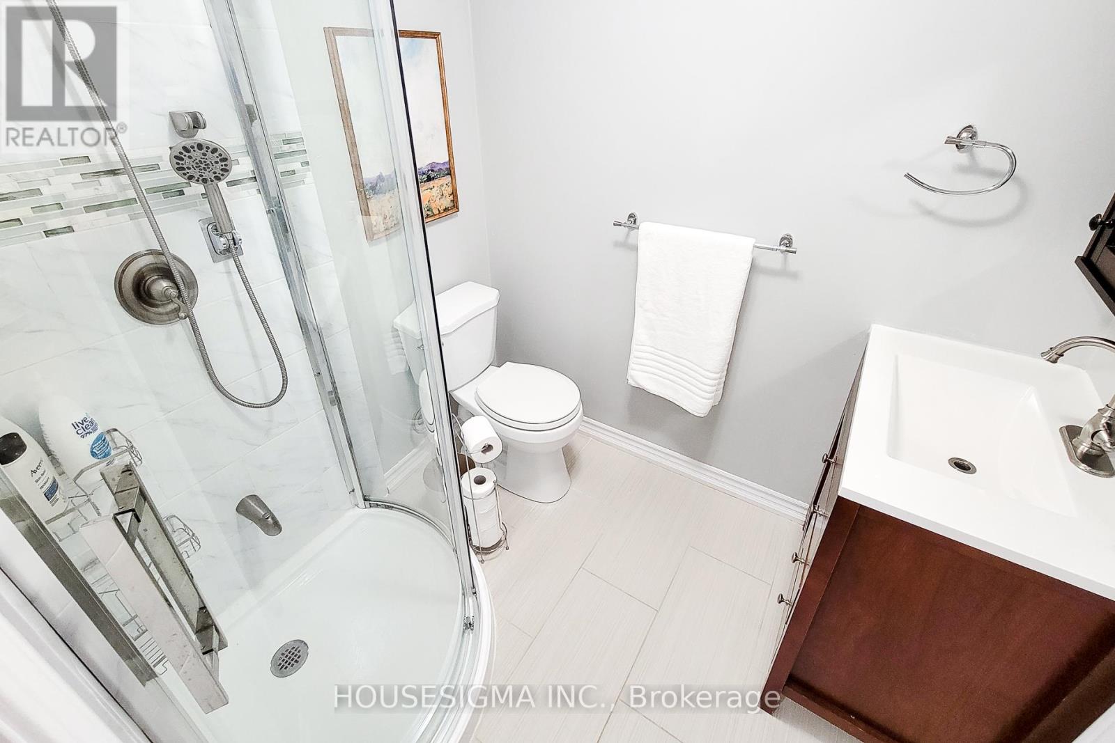 Photo 16 of 3111 Cantelon Crescent, Mississauga ON
