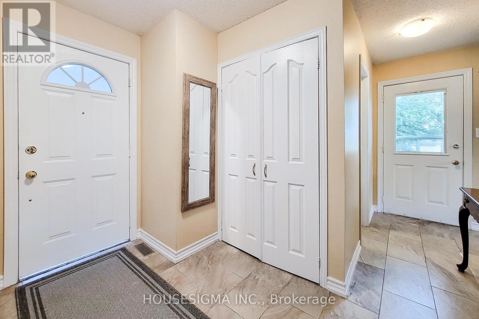 Photo 37 of 3111 Cantelon Crescent, Mississauga ON