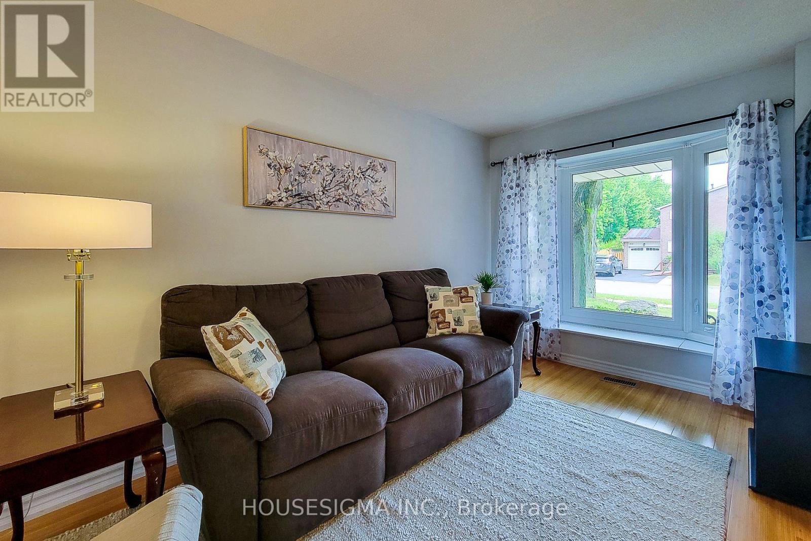 Photo 4 of 3111 Cantelon Crescent, Mississauga ON