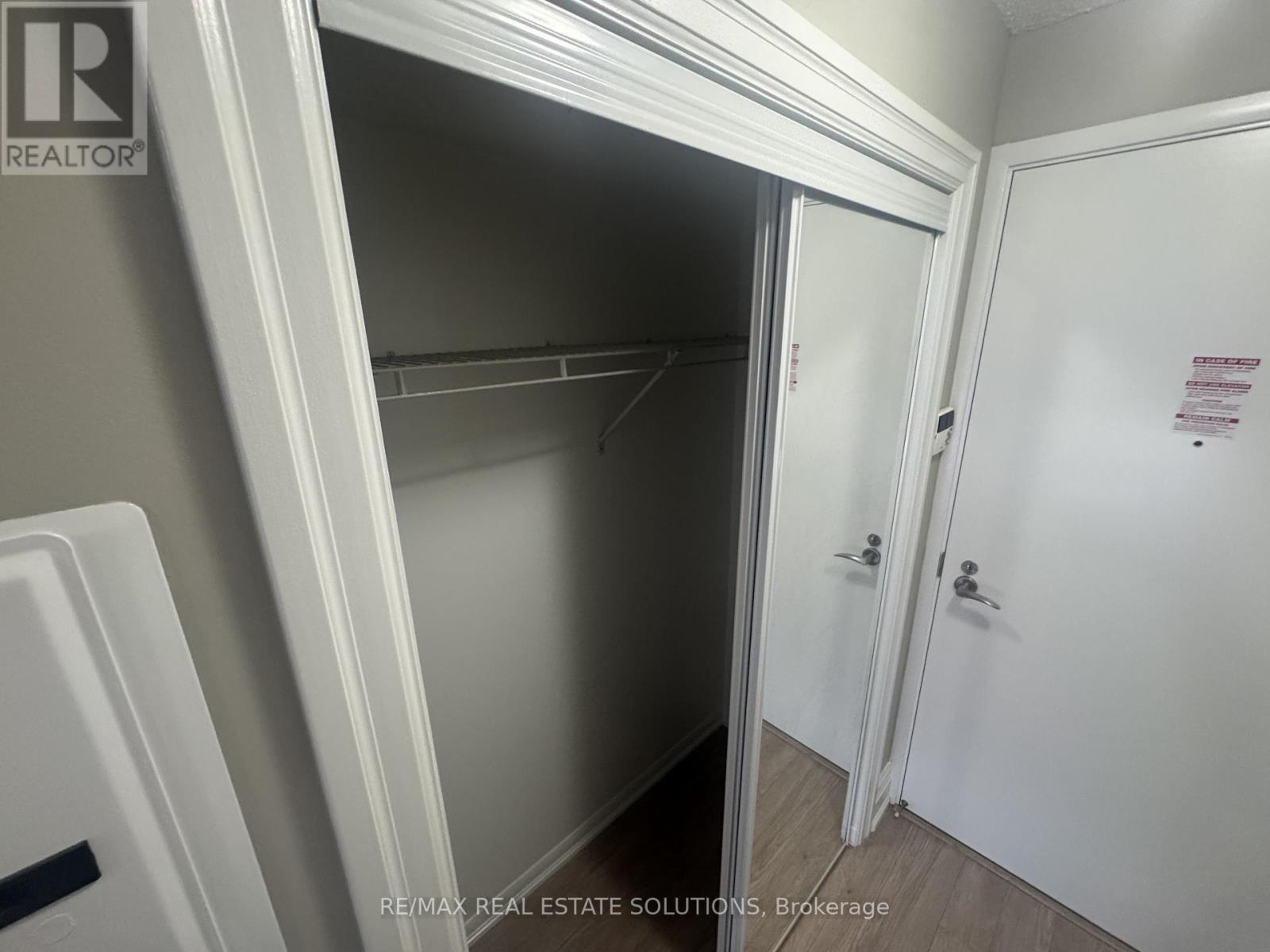 Photo 10 of 516 800 Lawrence Avenue W, Toronto ON